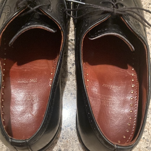 Men’s 9.5B Allen Edmonds Van Ness Black Leather Cap Toe Oxford - Picture 10 of 13